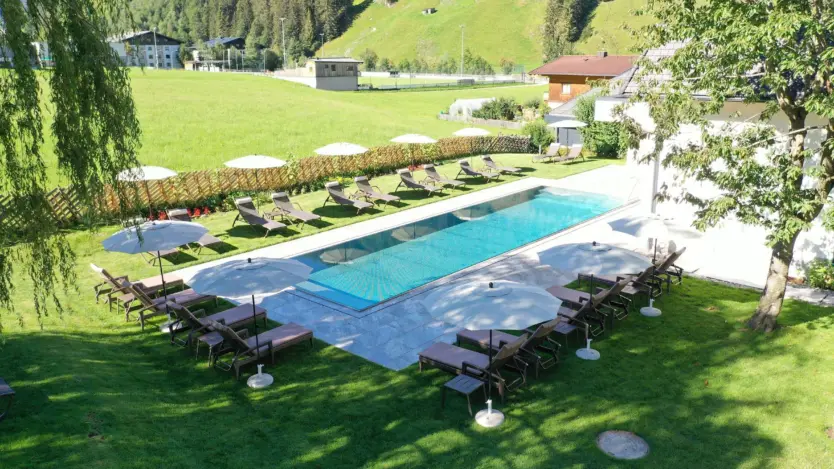 Edelstahl-Hotelpool von Polytherm im Rauriserhof