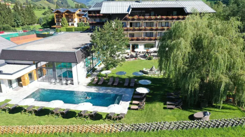 Edelstahl-Hotelpool von Polytherm im Rauriserhof